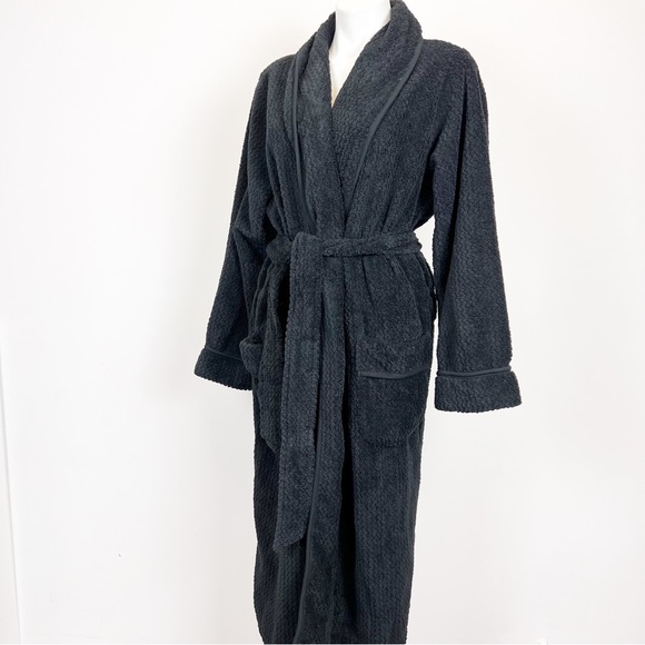 Izod Intimates & Sleepwear Nwt Izod Plush Bathrobe Attached Belt Black Poshmark